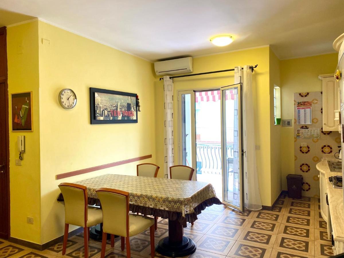Casa Vacanze Rosy Giardini Naxos Eksteriør billede